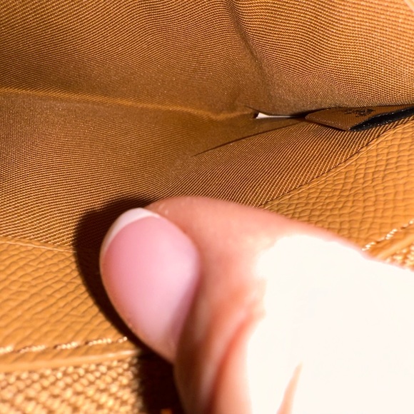 Coach Wristlet zip wallet. EUC! - Picture 5 of 7